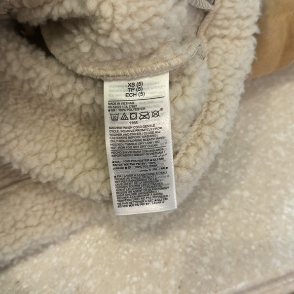 Old Navy Toddler Sherpa Jacket Sz XS - Picture 4 of 7